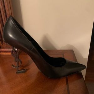 Saint Laurent Opyum Point-Toe Patent Leather Pum